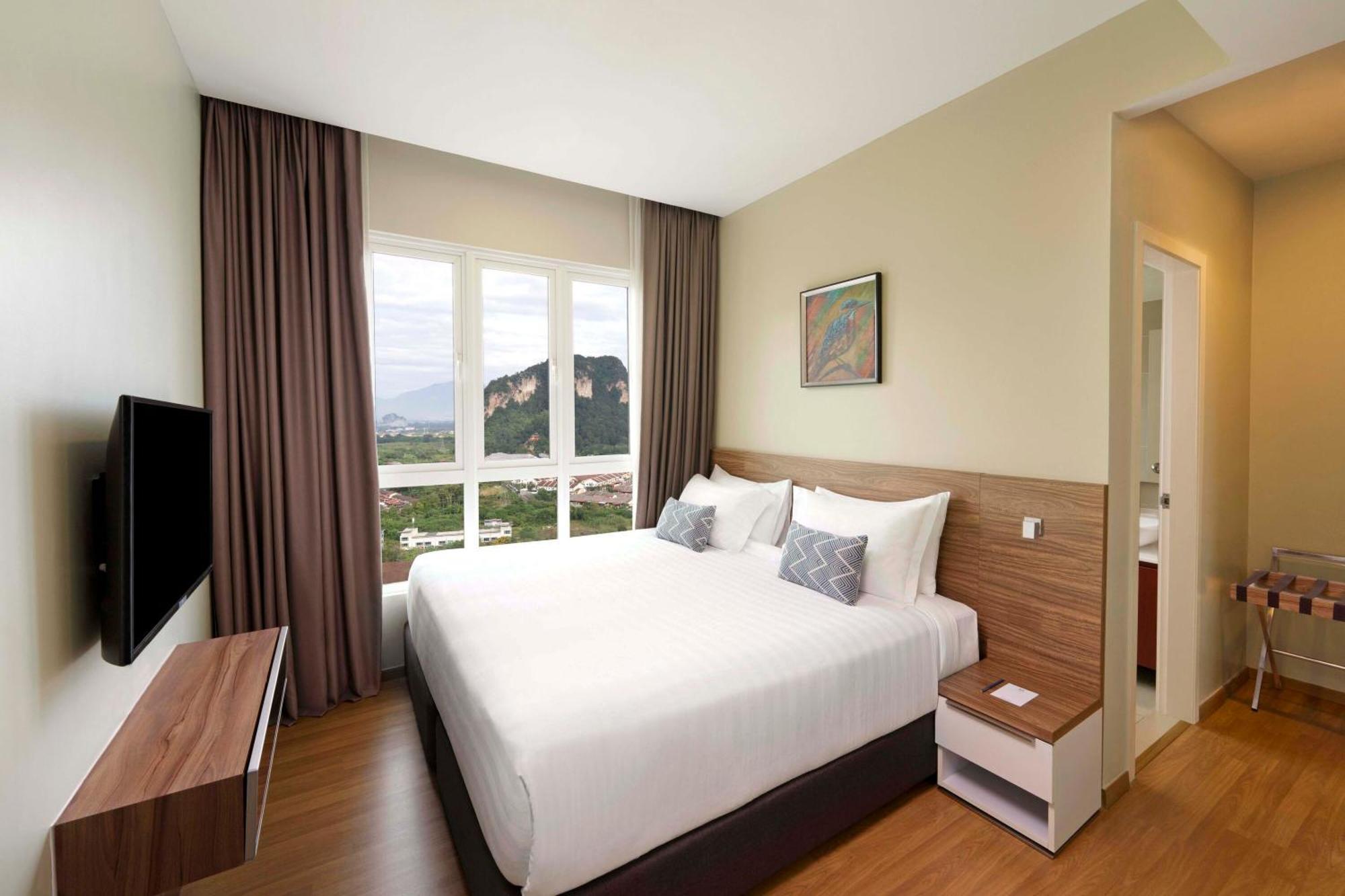 2 Bedroom Deluxe Suite Horizon View,1680595915:JPEG